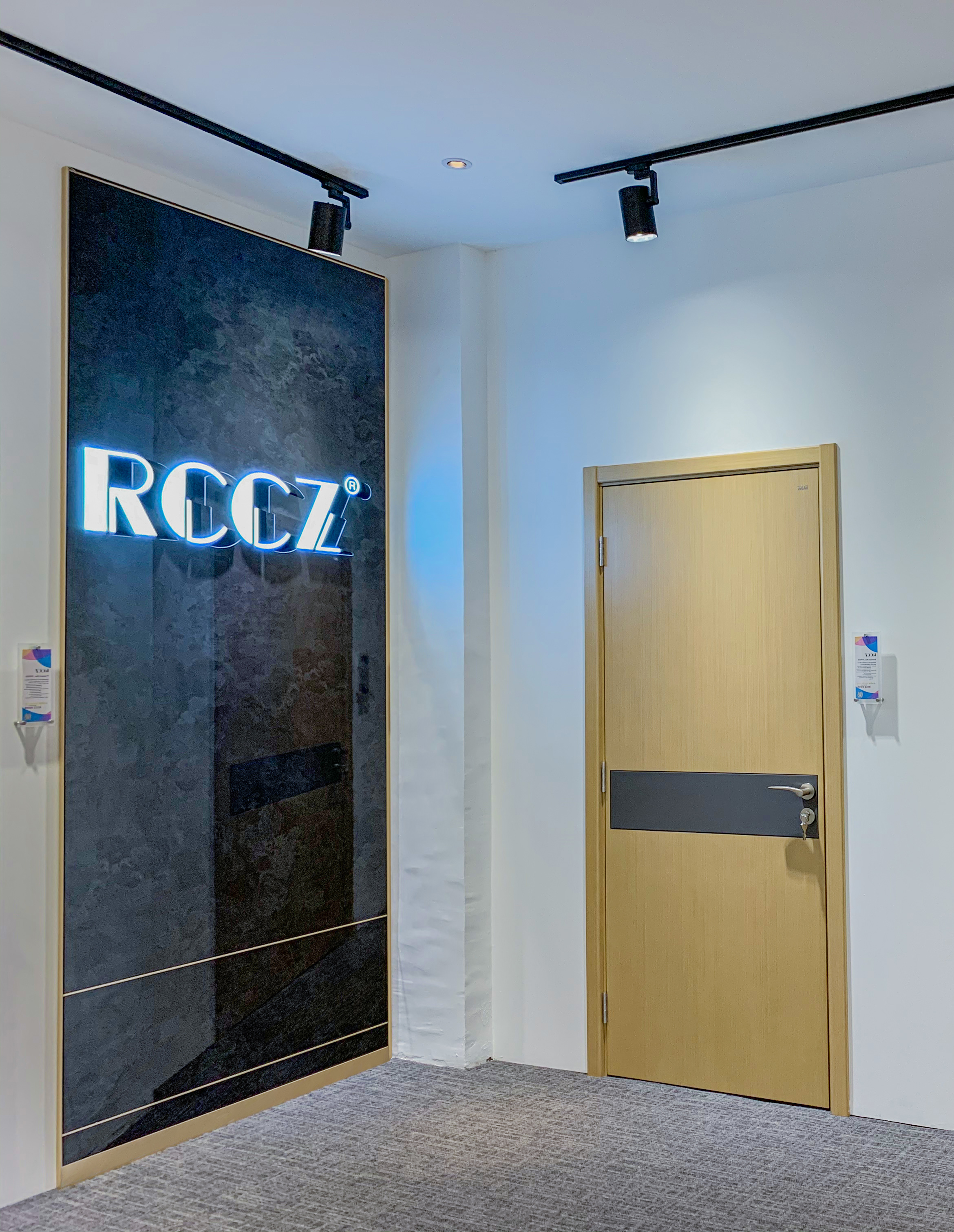 Best Showroom Supplier Runcheng Chuangzhan