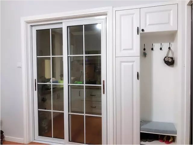 news-Runcheng Chuangzhan-What color is good for the kitchen door-img-3